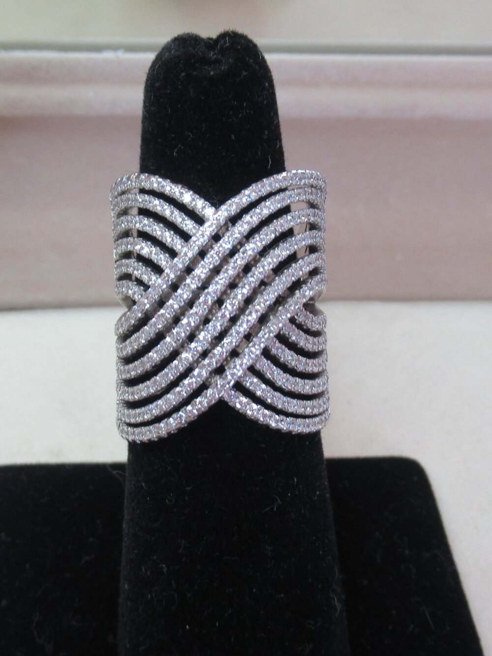 925 Silver 2.50 Ct Round Cut Simulated Diamond Wedding Criss Cross Ring Size 6